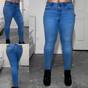 HIGH-WAISTED SKINNY DENIM JEANS 👖